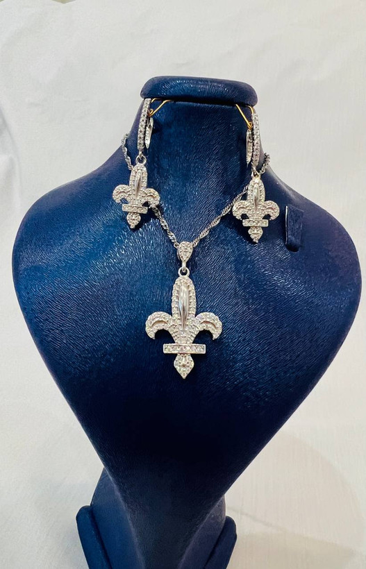 نیم ست نقره زنانه طرح گل با نگین اتمی – کد 125NS