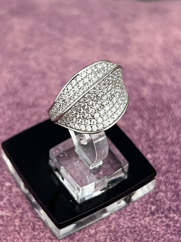 متن جایگزین تصویر: انگشتر زنانه نقره مدل عروسکی کدAR101سایز 54 وزن 3.16 گرم آبکاری رودیوم